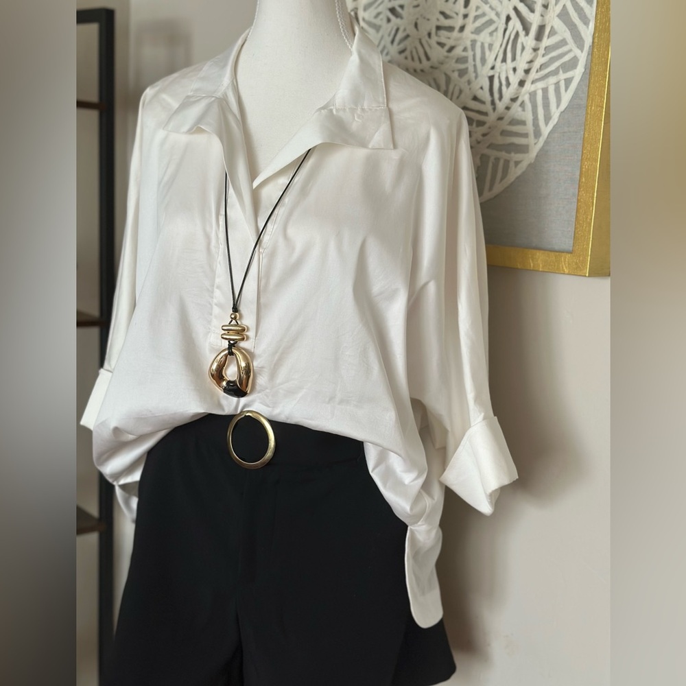 Ted Baker White Blouse – Size 2 – Cuffed Short Sleeves